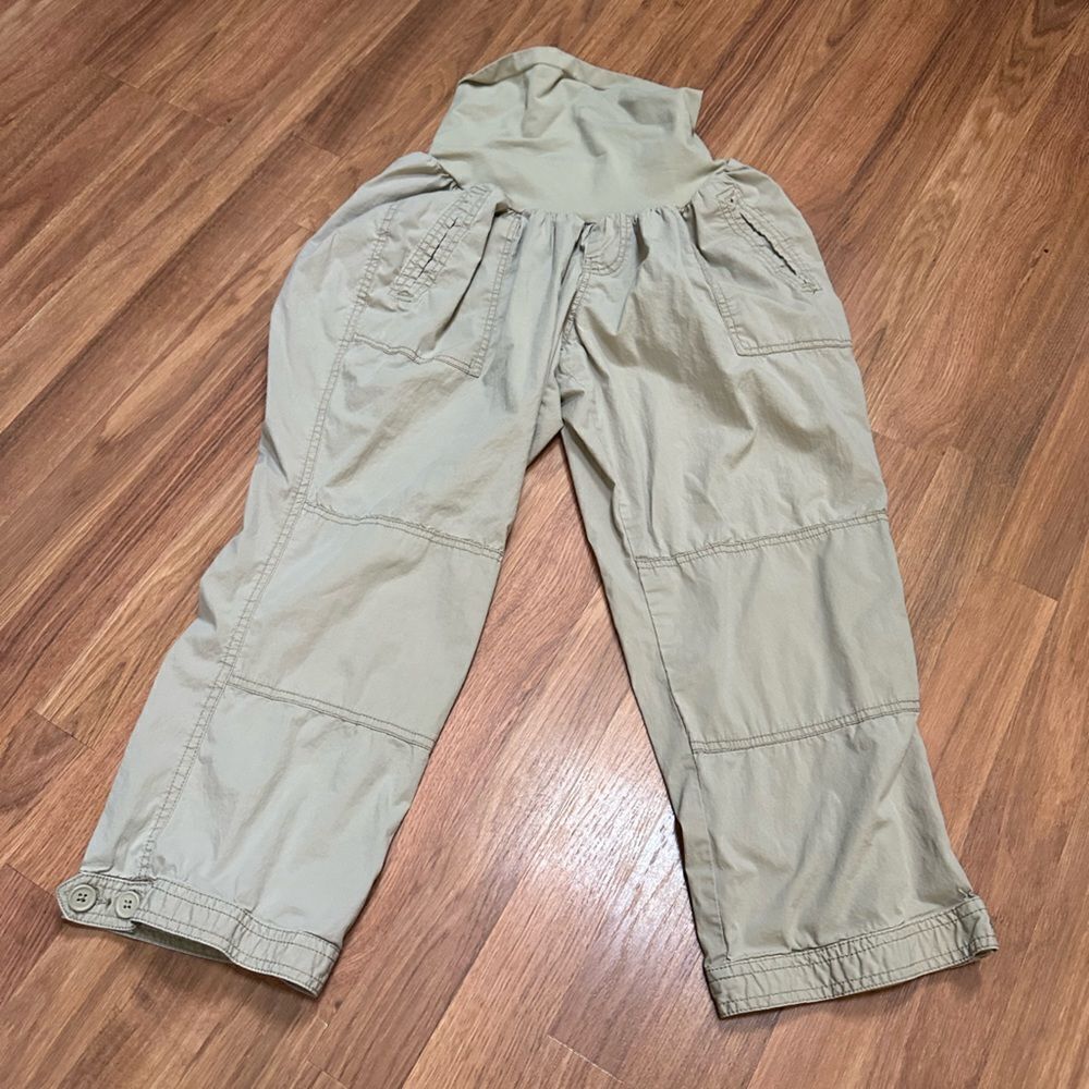 Motherhood Maternity Capris Pants Tan Stretchy Belly Band | Maternity size XL